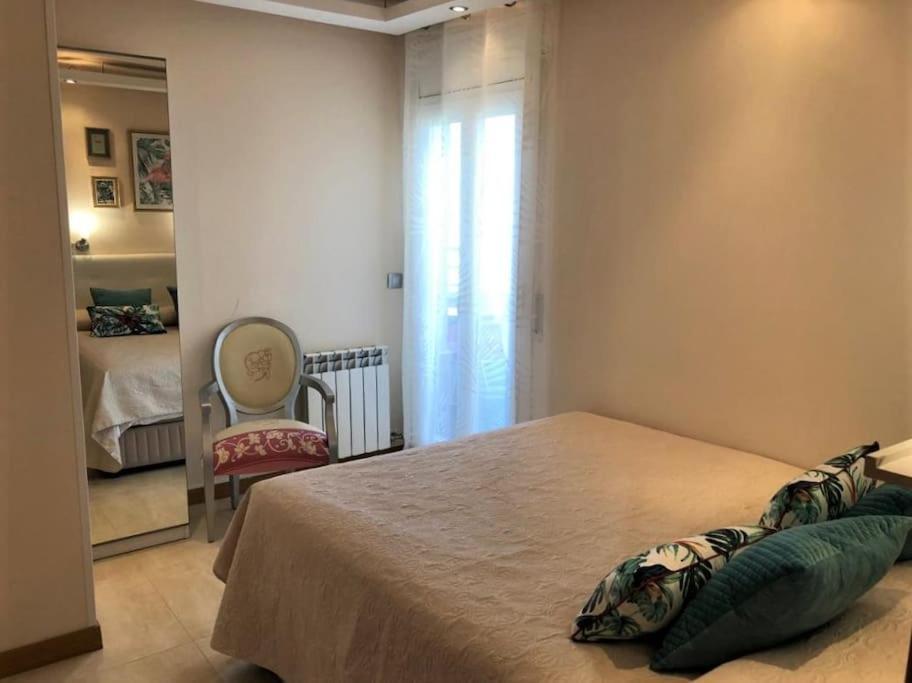 Amposta Apartment *