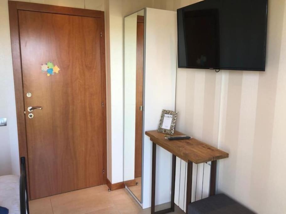 Amposta Apartment *